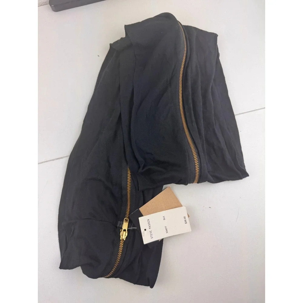 Steve Madden Black Metallic Zipper Detail‎ Moto Womens Sz Small Scarf